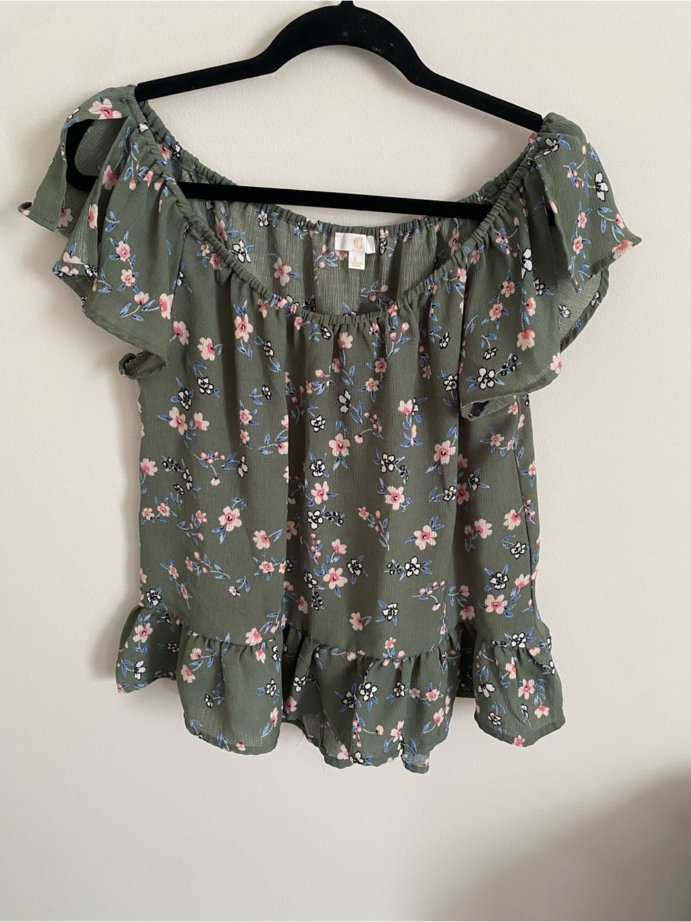 C Olive Green Off-Shoulder Floral Ruffle Blouse
